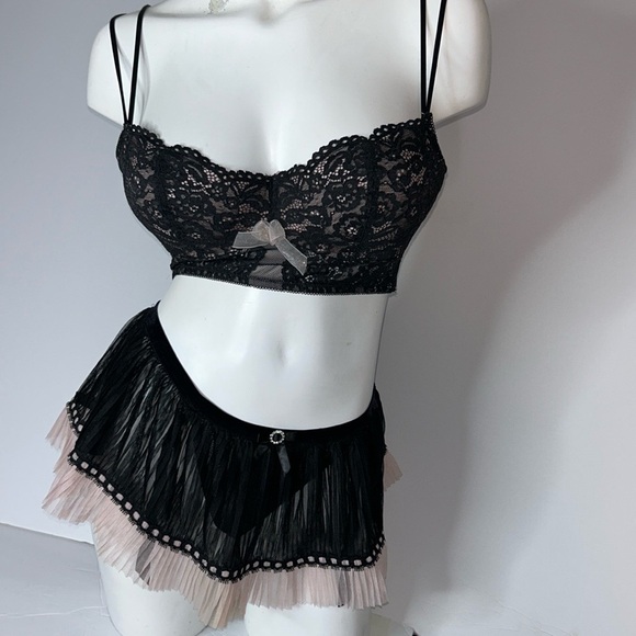 Seductivewear by Cinema Sheer Tulle Pleated Mini Skirt with Garters & Thong Sz M - Picture 1 of 11